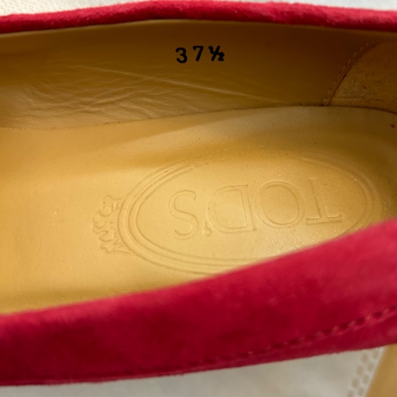 Tod’s Red Suede Studded Accents Kitten Heel Pumps Size 7.5 - Picture 4 of 4